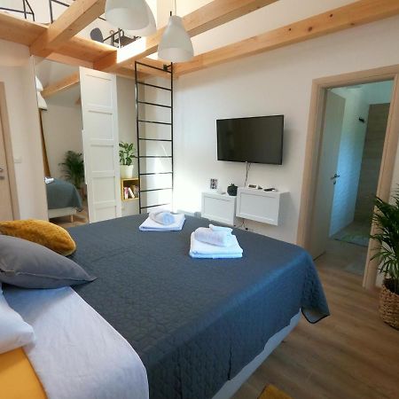 Gavan Room Cres Exterior foto