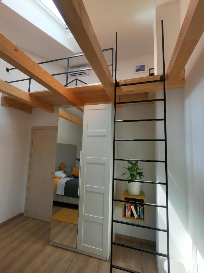Gavan Room Cres Exterior foto
