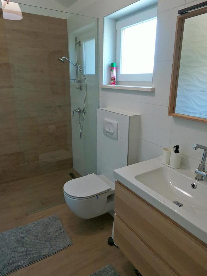 Gavan Room Cres Exterior foto